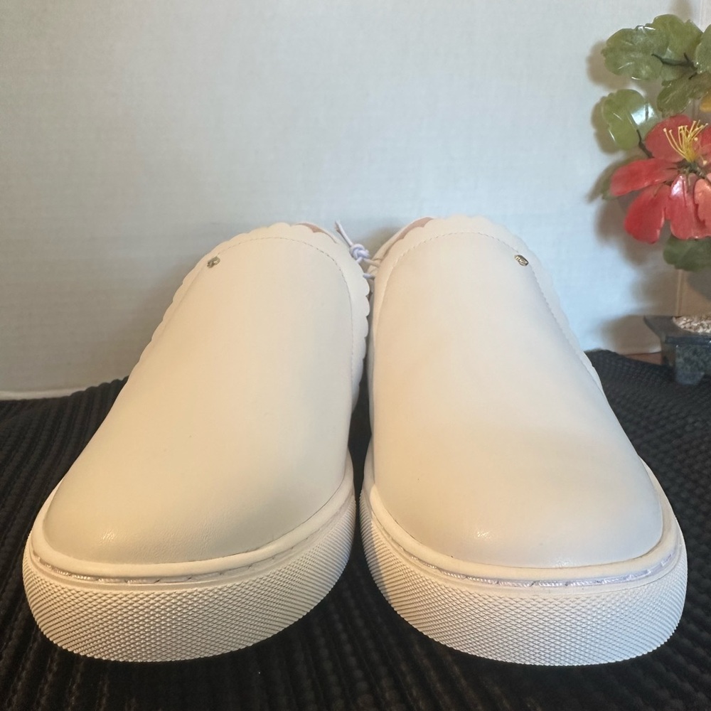 🆕Kate Spade Leather Slip-On Sneakers - Picture 4 of 14